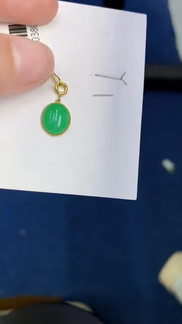 【闪购商品】翡翠颈饰18K金镶嵌0000000000