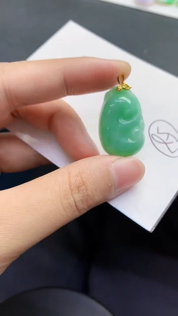 【闪购商品】翡翠颈饰18K金镶嵌0000000000