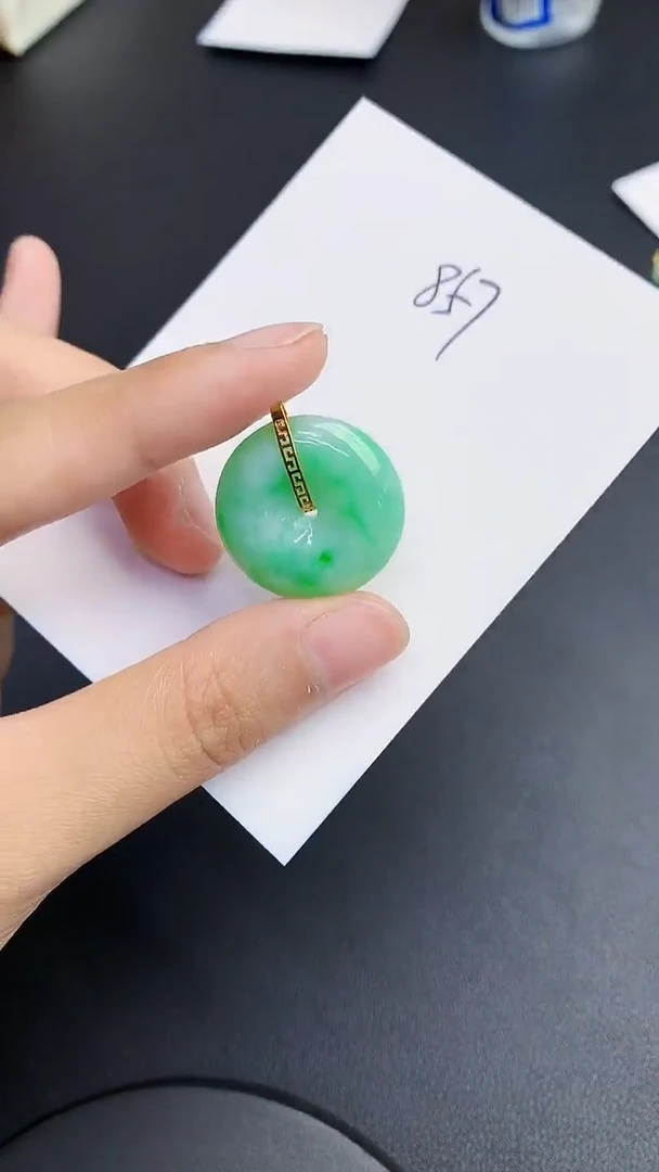 【闪购商品】翡翠颈饰18K金镶嵌0000000000