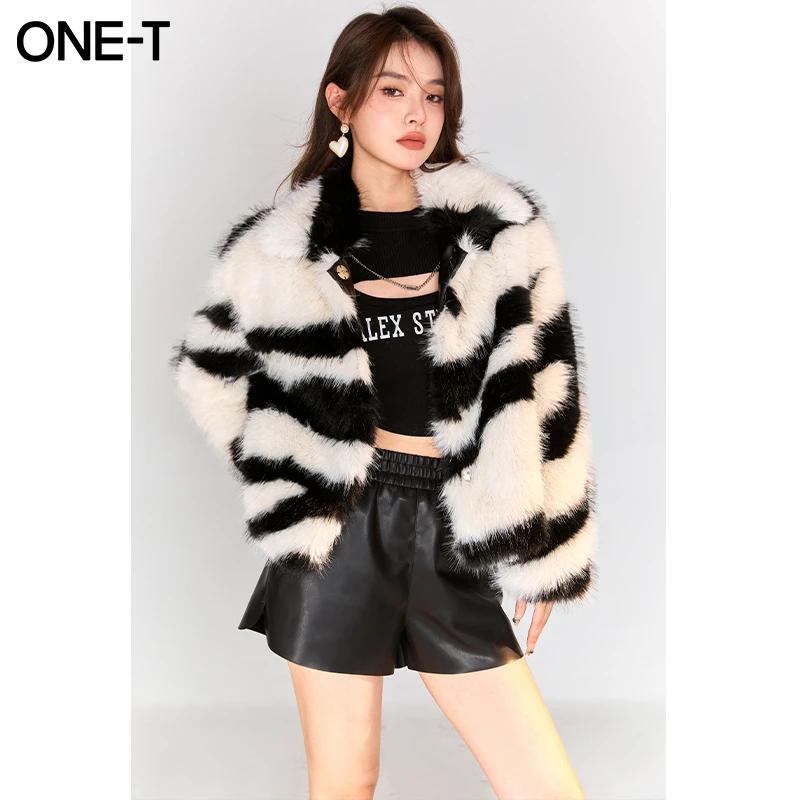 凡兔斑马纹毛毛外套女2022冬季新款软糯潮流百搭上衣   2M565