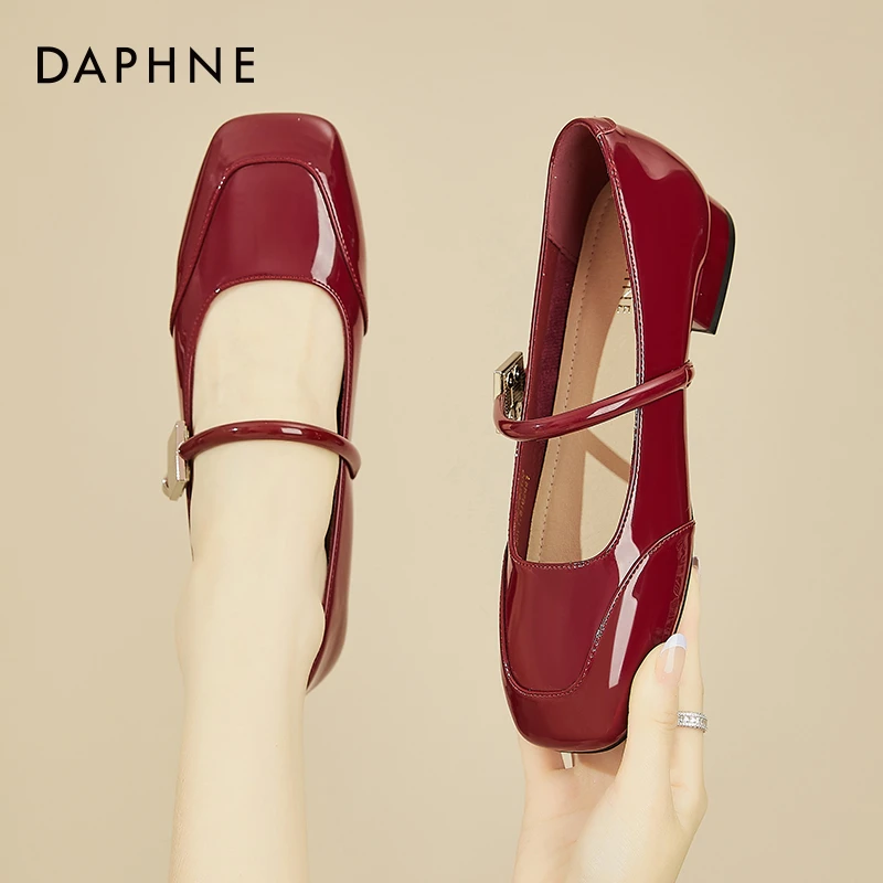 达芙妮红色方头玛丽珍女鞋2025新款秋季漆皮平底单鞋舒适软底皮鞋
