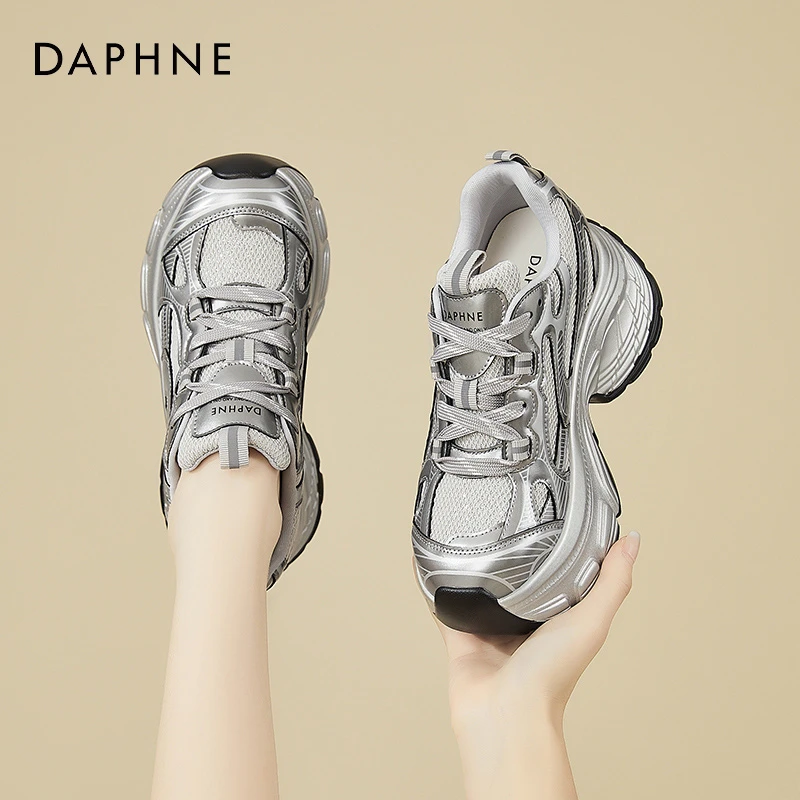 达芙妮10公分厚底银色老爹鞋女2025春夏新款爆款小个子松糕运动鞋