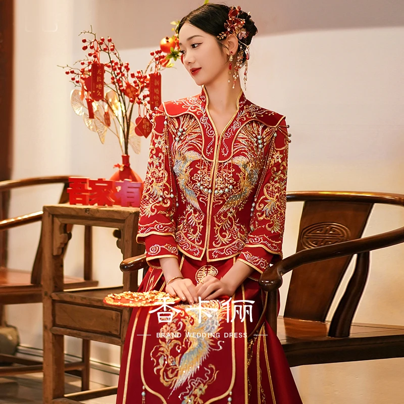 气质秀禾服2024秋冬新款中式结婚出阁服显瘦缎面龙凤褂嫁衣礼服女