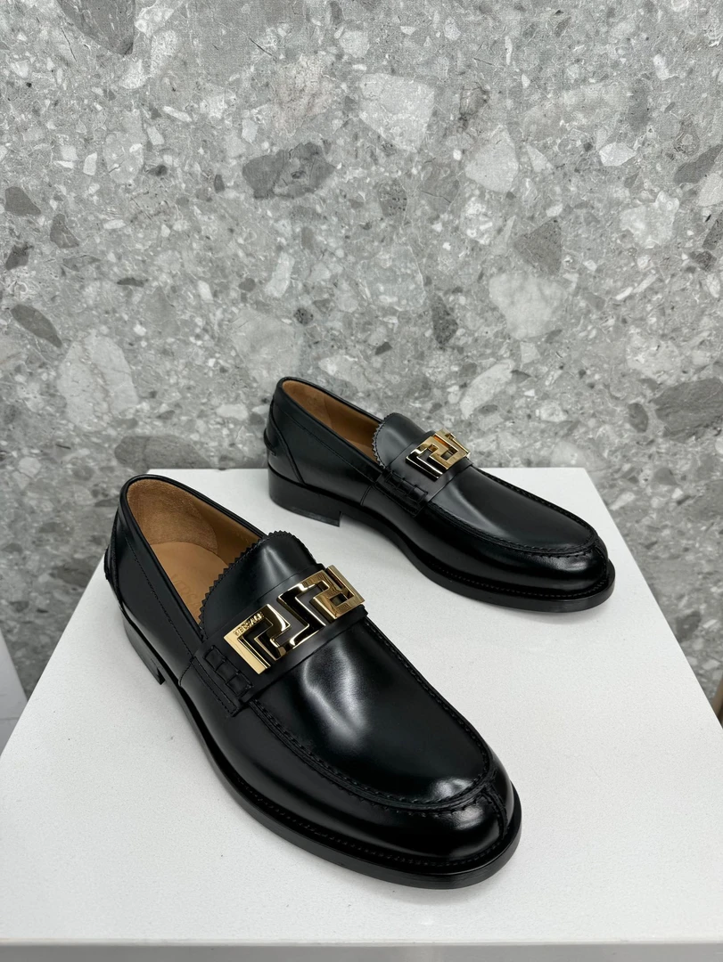 全新未使用 VERSACE/范思哲 130495 范思哲主线金色巴洛克乐福鞋