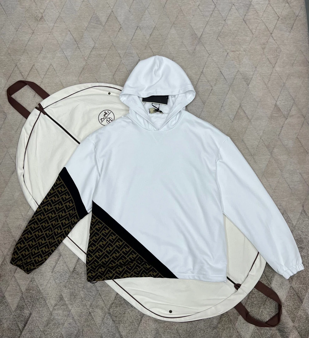 全新未使用 FENDI/芬迪 126789Fendi 老花拼接卫衣轻微宽松版