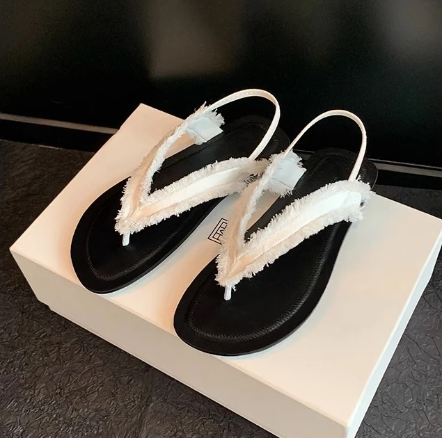 大叔工厂店女鞋~时尚新款毛边平底夹趾鞋软皮软底凉鞋女夏季外穿