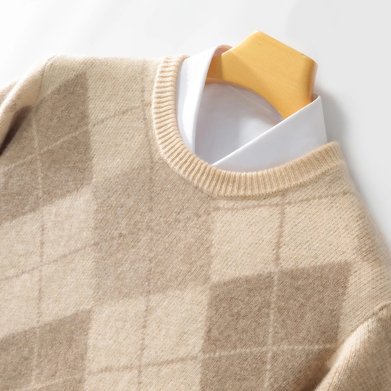 秋冬新款100澳洲羊毛男圆领拼色加厚套头宽松菱形格子针织打底衫