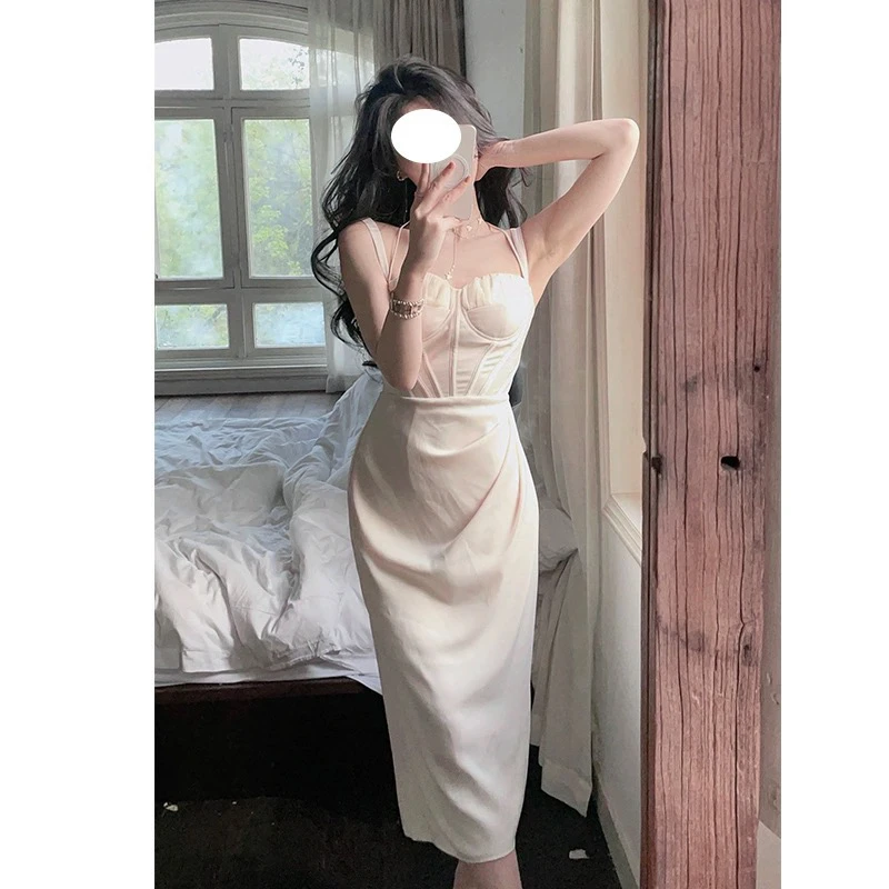 法式名媛御姐缎面修身吊带连衣裙生日酒会礼服