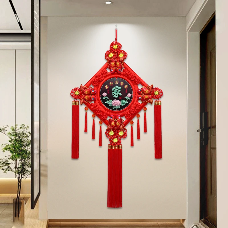 新品龙年雕刻彩绘桃木中国结客厅背景墙玄关挂件家居春节过年挂饰
