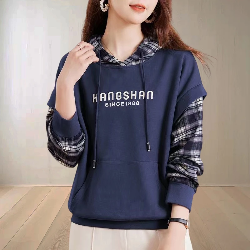 假两件卫衣女春秋薄款2025年新款宽松百搭时尚妈妈连帽上衣外套女