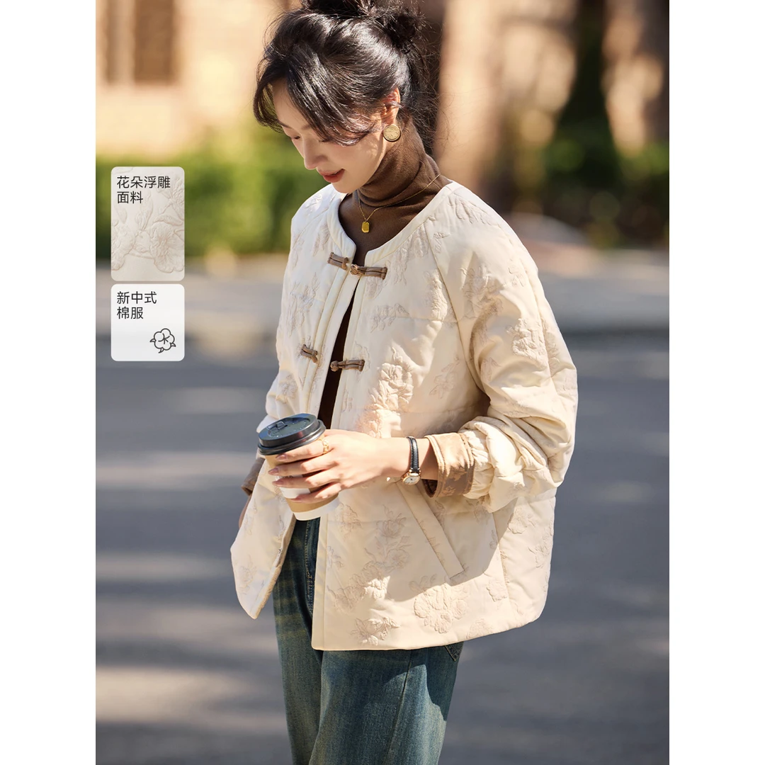 沫晗依美2025年冬季新款女装新中式缎面肌理圆领撞色拼接棉衣外套