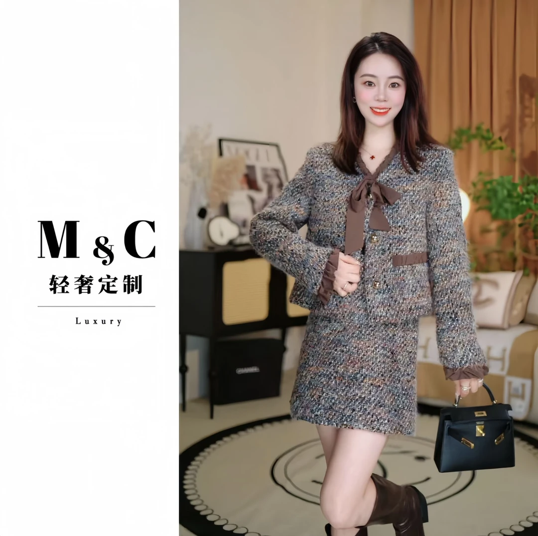 气质V领蝴蝶结小香风套装女秋冬新款短款轻奢加厚外套显瘦半身裙