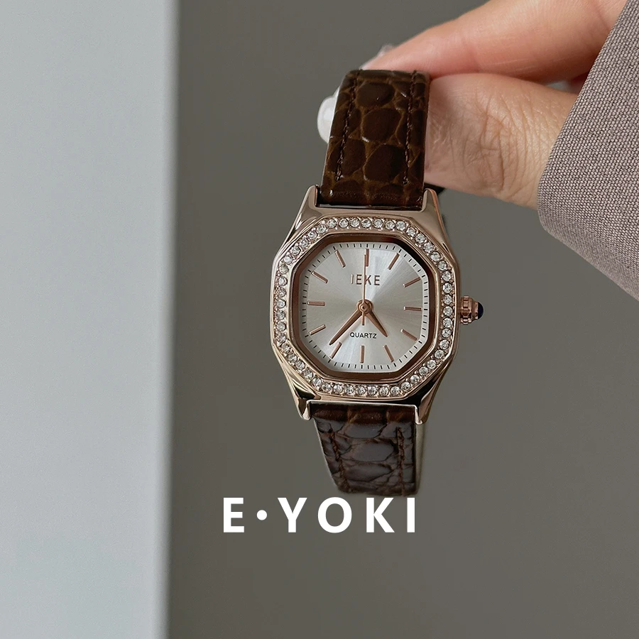 71号 IEKE镶钻石头纹真皮女士小众轻奢高级感时尚潮流石英手表女