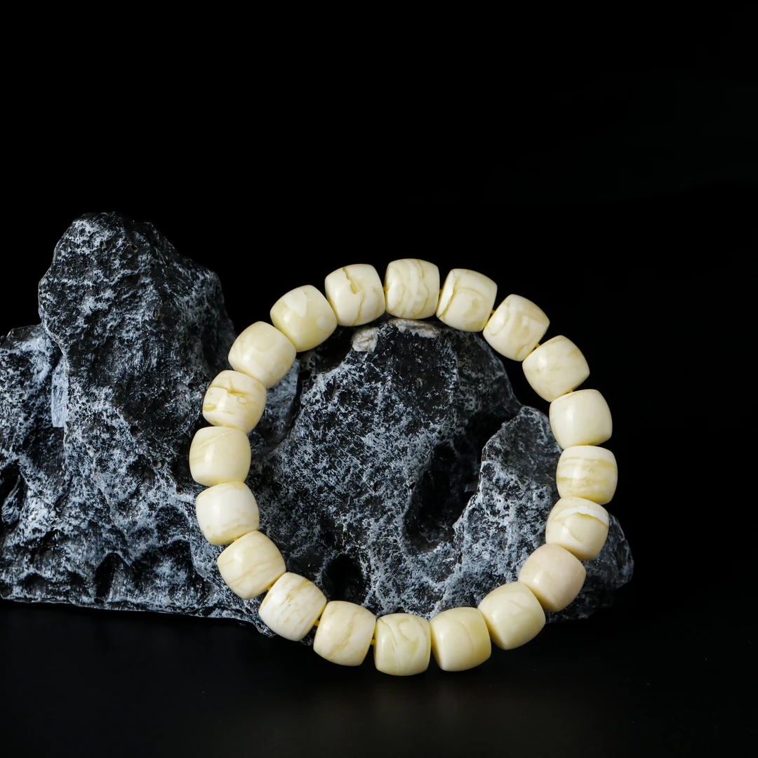 【竞拍专用】蜜蜡瓷白花老型直切单圈手串卡10.4mm 66240320-05