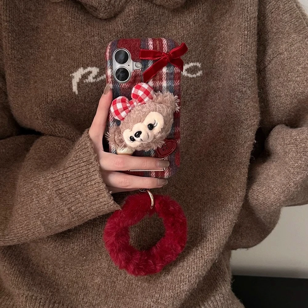格纹圣诞红可爱熊适用16苹果16ProMax手机壳iPhone13毛圈挂绳15套