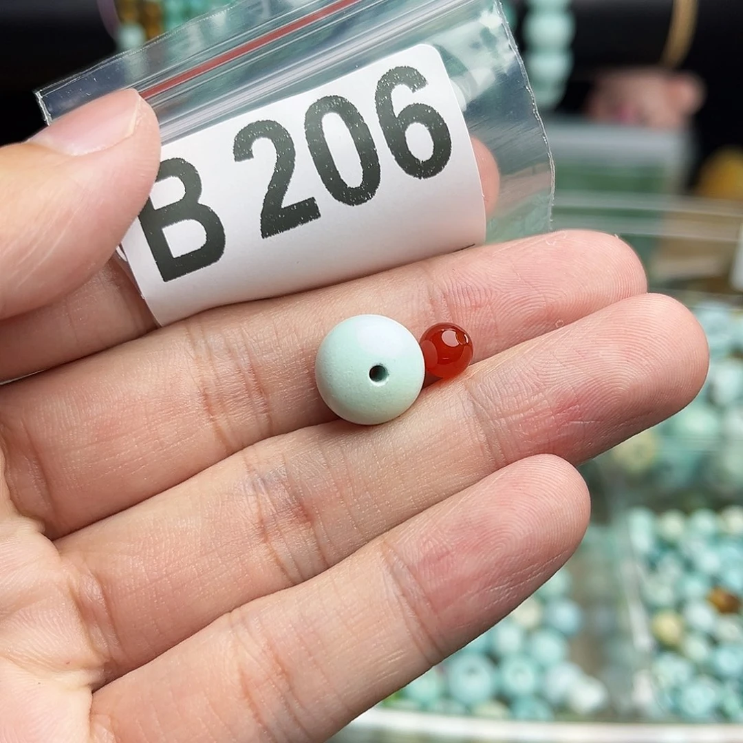 南红玛瑙配饰未镶嵌配饰