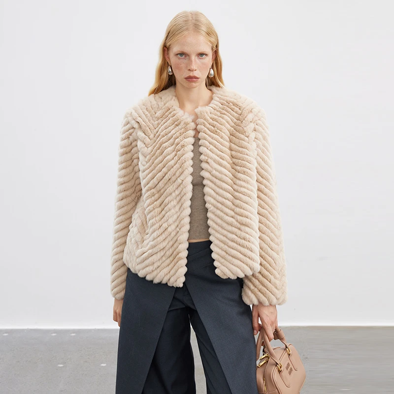 北麋「柏林甜颂」 气质名媛獭兔毛车条V领皮草外套短款毛毛大衣秋冬