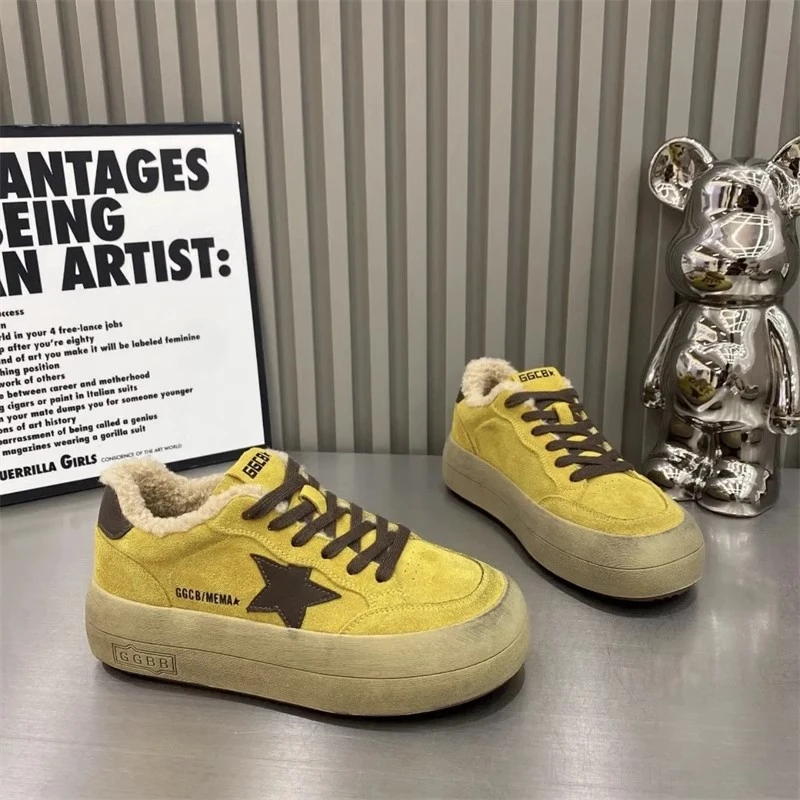 港风做旧复古星星厚底小白鞋女冬加绒羔羔毛保暖增高板鞋擦脏棉鞋