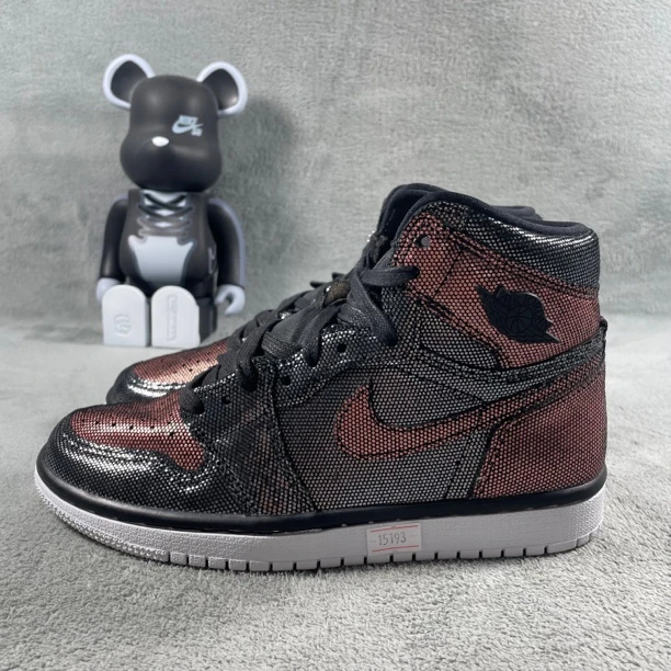 二手36.5码 Air Jordan 1 复古潮流 休闲鞋 黑金 无盒 公价329