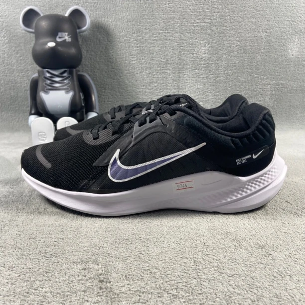 二手38.5码 Nike Quest 5防滑耐磨 轻便透气 跑鞋 黑 无盒公价309