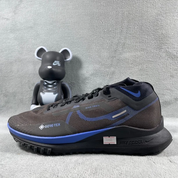 二手43码 Nike React Pegasus 跑鞋 黑色 磨漆 无盒