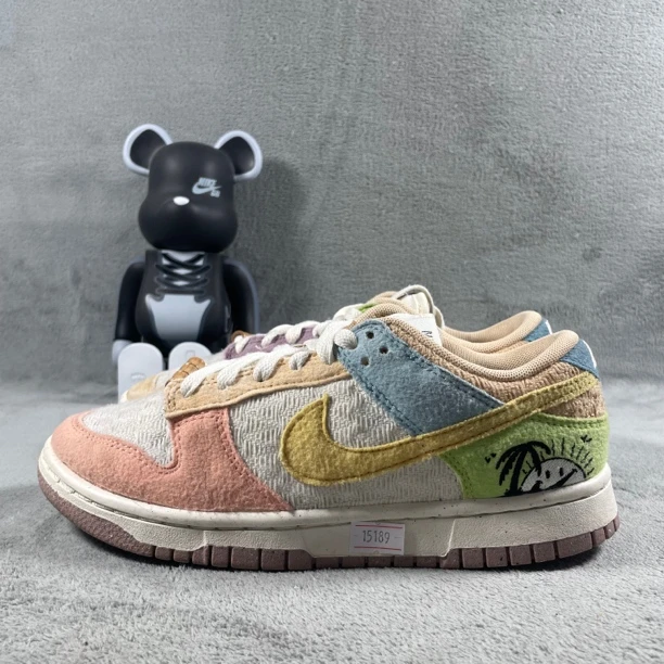 二手38码 Nike Dunk 板鞋 粉色 溢胶氧化污渍 无盒 公价849