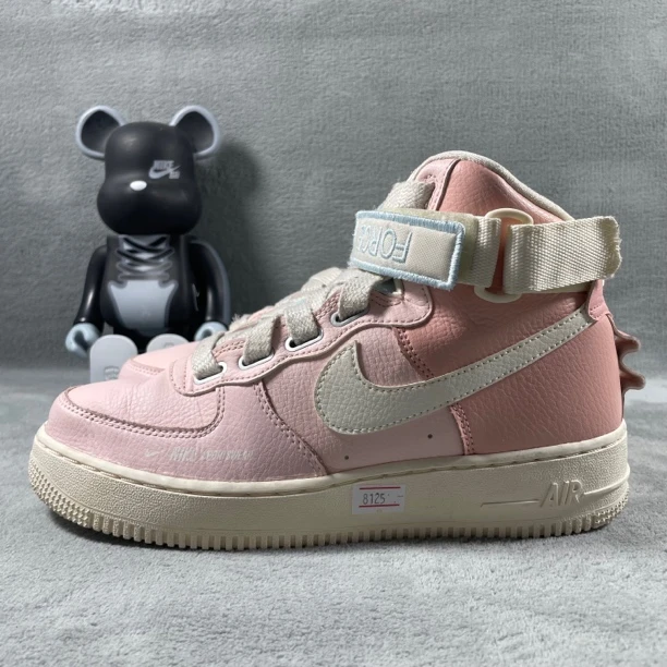 二手38.5码 Nike Air Force 1 板鞋 粉蓝 折痕 无盒 公价1769