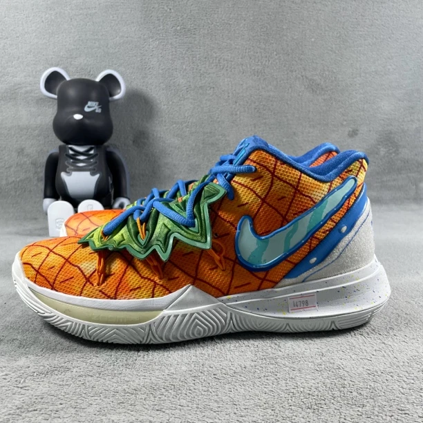二手43码 Nike Kyrie 5 欧文5 篮球鞋 黄 帮破 无盒 公价2059
