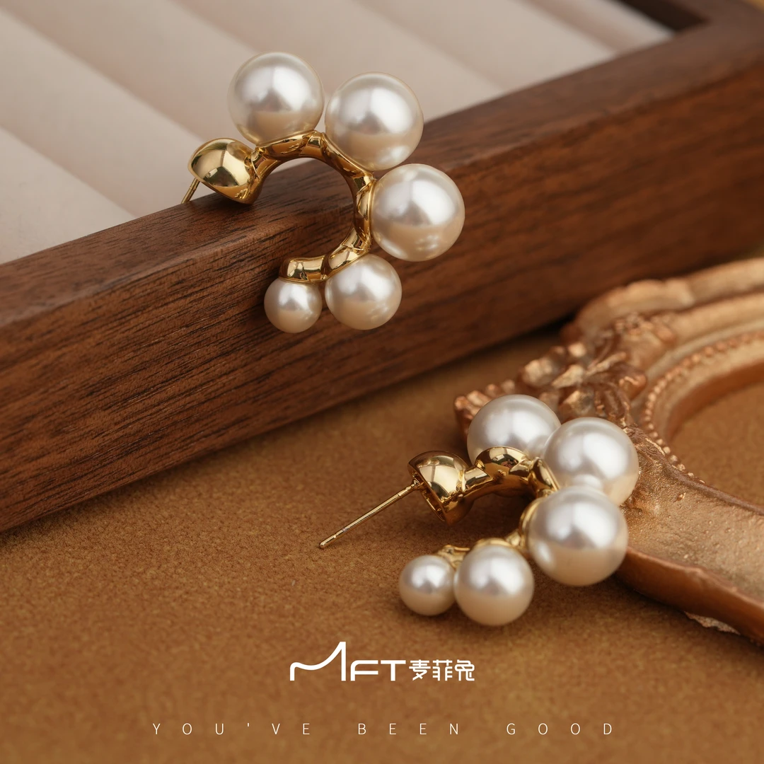 铜合金耳饰 【月牙团子大号】2024款通勤时尚百搭气质耳钉24061518A