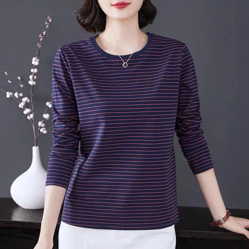 纯棉新款妈妈条纹上衣女内搭中年长袖T恤宽松秋衣外穿遮肚打底衫