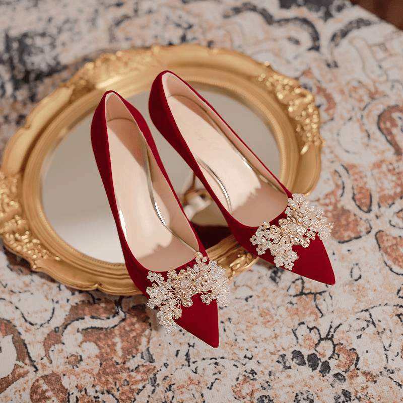 不累脚婚鞋新娘鞋秀禾服婚纱两穿2024年春秋新款红色细跟高跟鞋女
