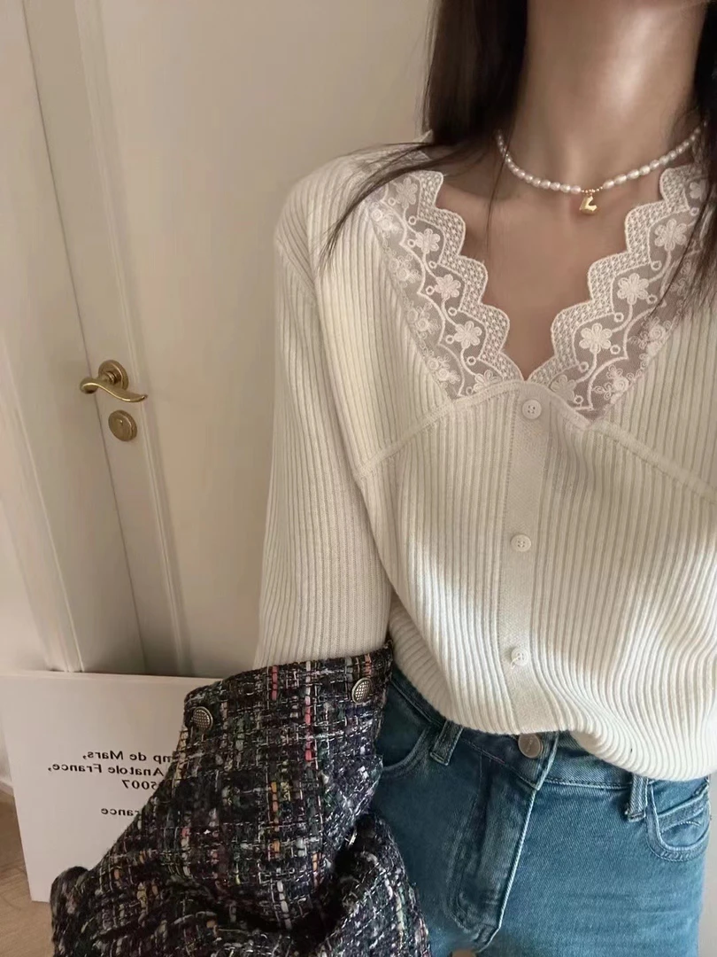 Ni studio 蕾丝打底衫