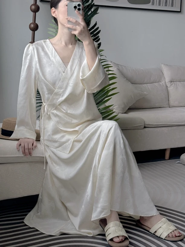 AnDSen v领提花新中式国风长袖上衣两件套女夏季缎面半身裙套装