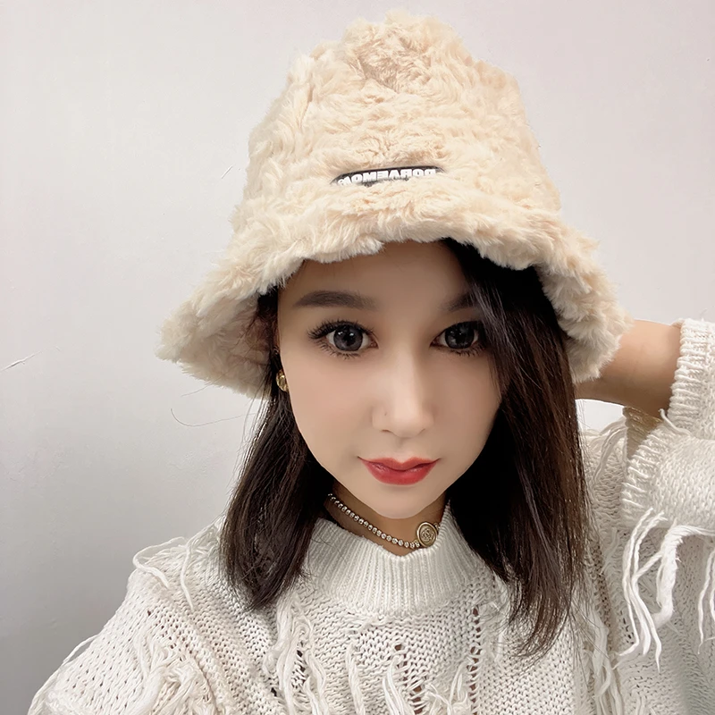 秋冬新款水桶帽渔夫帽女羊羔毛日系百搭保暖小毛绒盆帽韩版绒帽