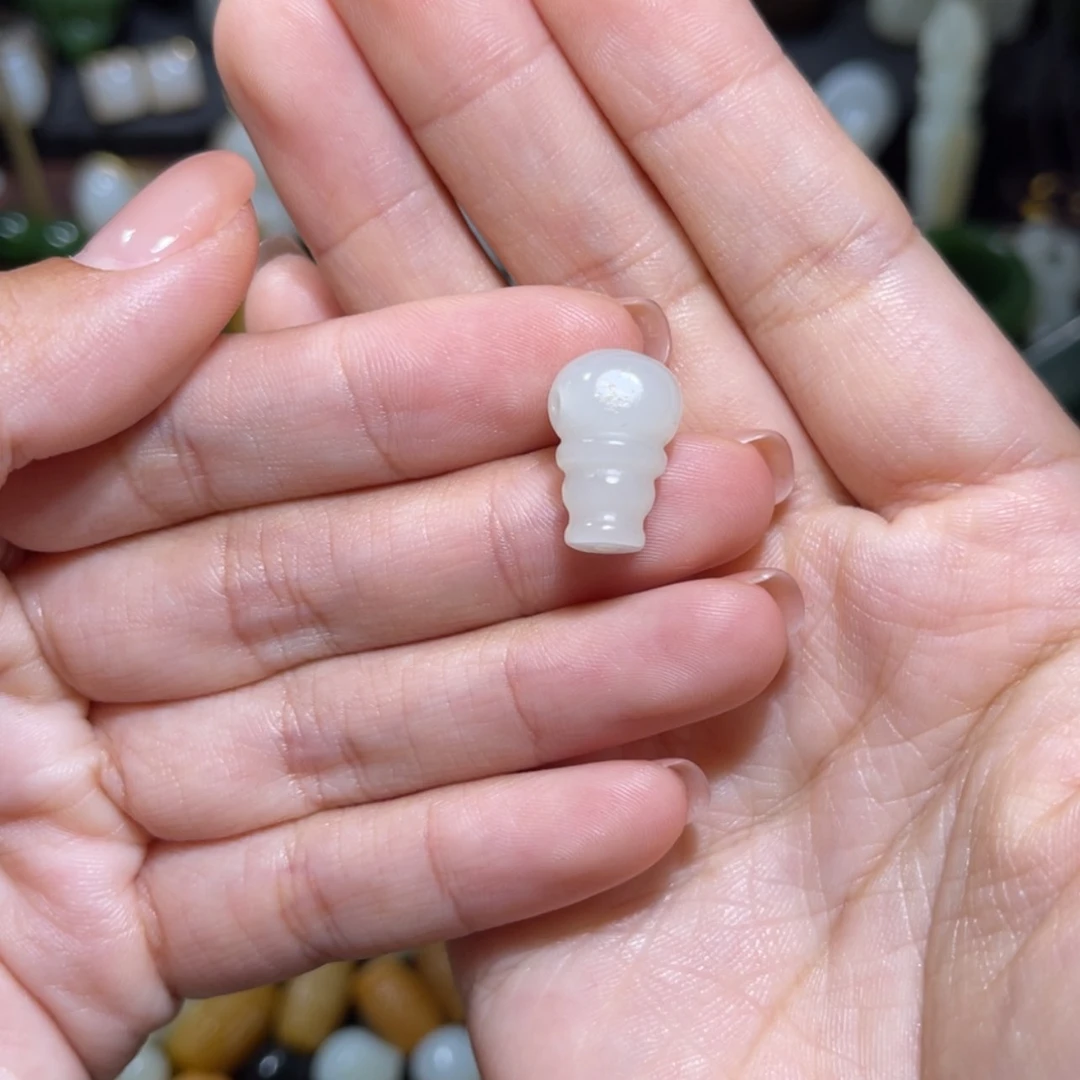 【闪购商品】和田玉挂件未镶嵌潇**鹿