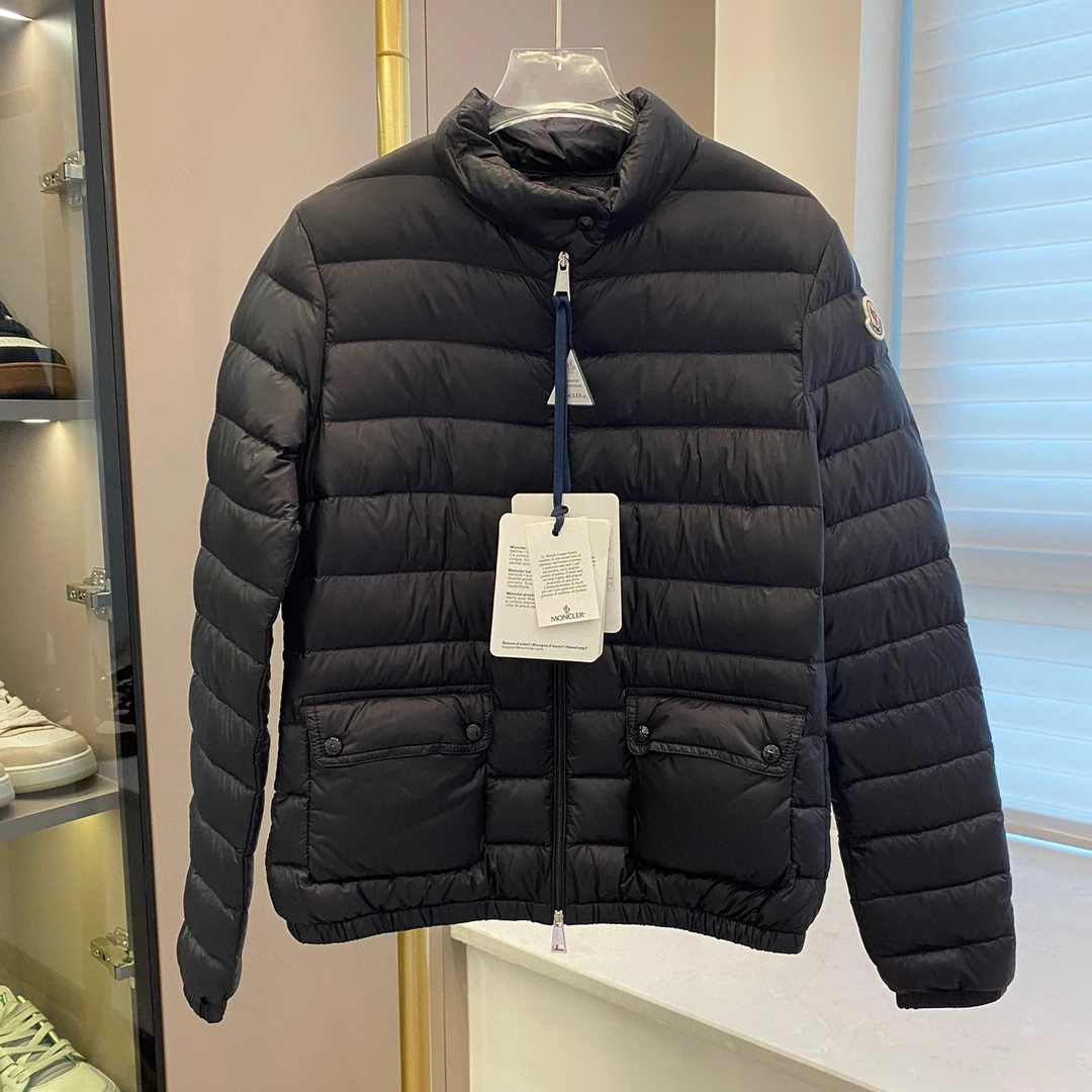 未使用 MONCLER 现货全新蒙口孙俪同款Lans羽绒服黑保暖轻薄