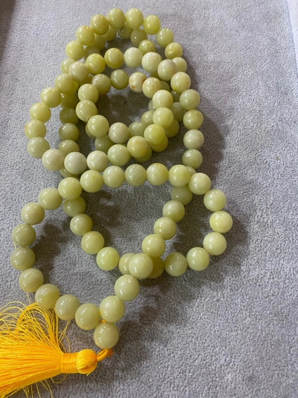 天然岫玉黄白色12mm108粒佛珠手串，多样性发货
