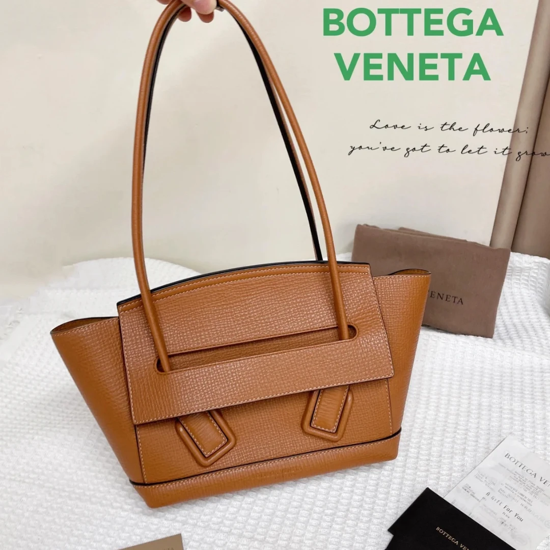95新 BOTTEGA VENETA/葆蝶家 arco棕色弓弩包-0139