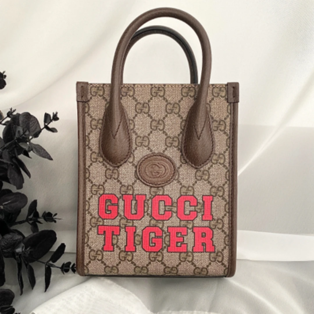 95新 GUCCI/古驰 琴谱包虎年限定
