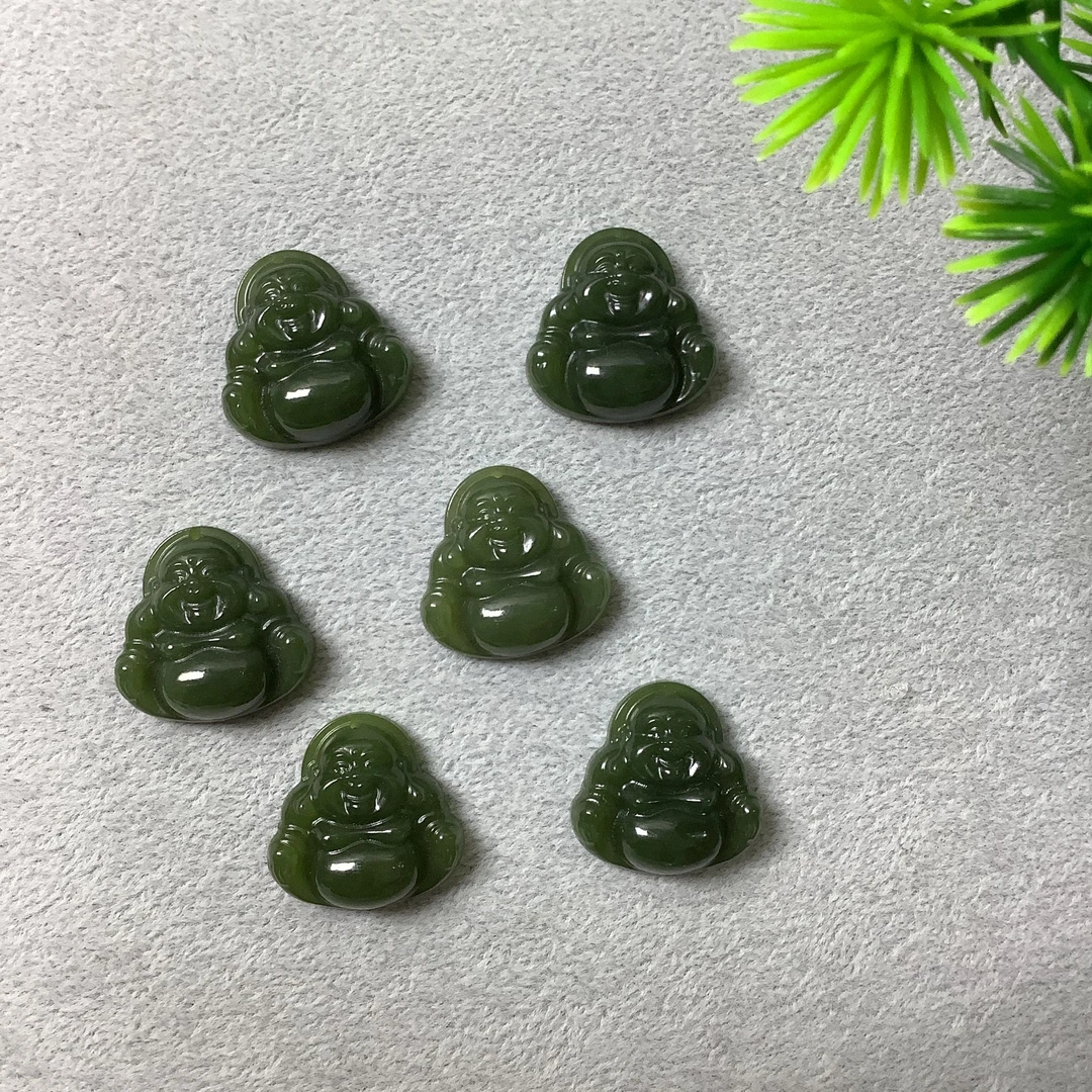 天然和田玉小佛公吊坠  微瑕疵