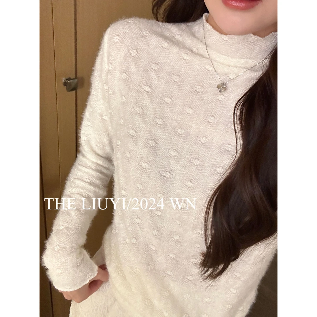 【LIUYI】冬日伴侣~冬季加绒半高领蕾丝内搭上衣412081