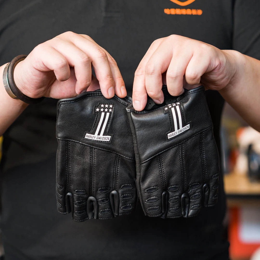 哈雷1字标半指手套