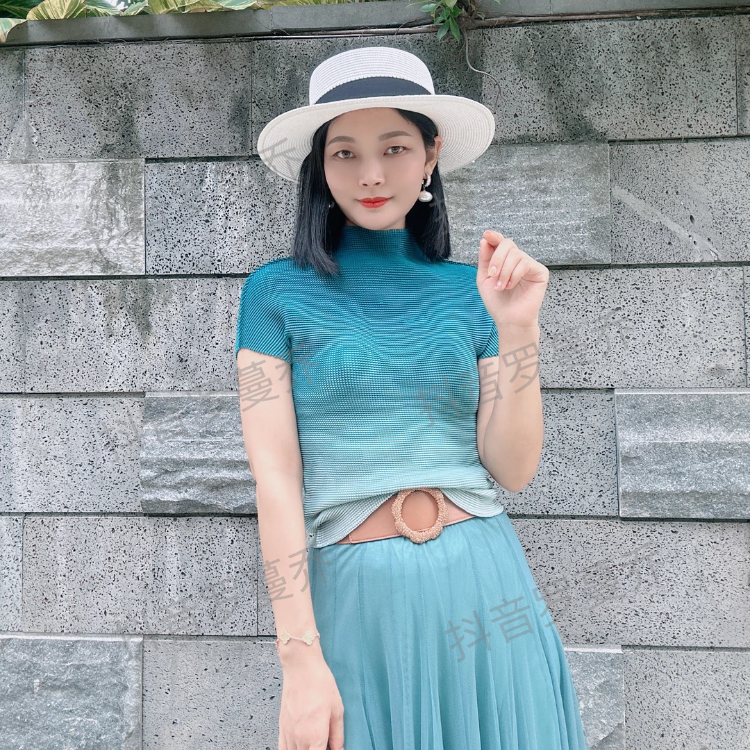 丽莎推荐新款轻奢定制渐变魔术衣气质百搭显瘦