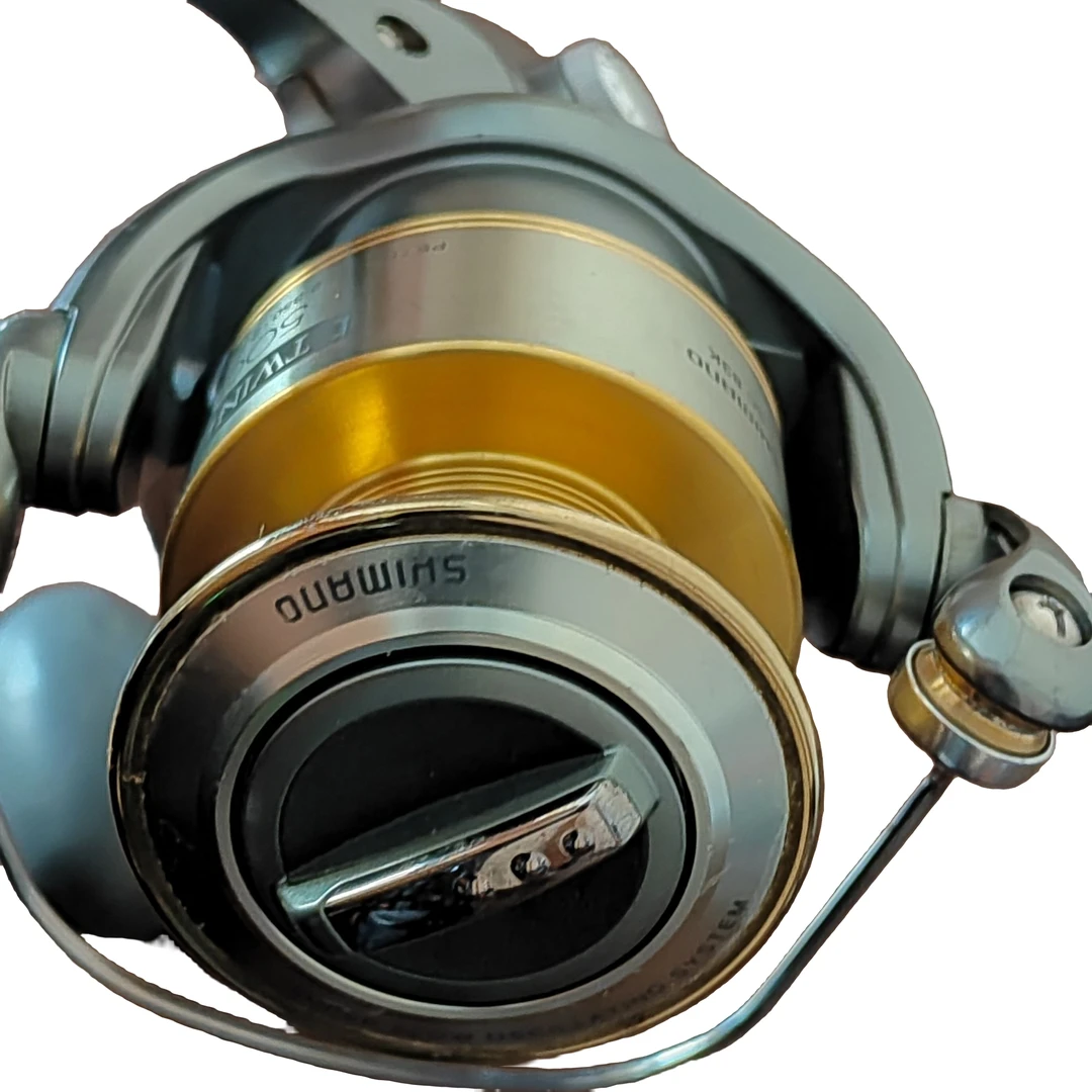 N32 很新02款日行日产twinpower 5000HG右手纺车轮