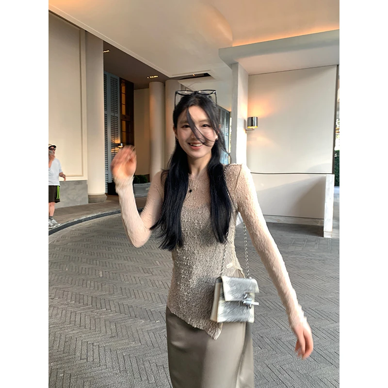 王少女【清清】米卡其色镂空薄款修身圆领针织衫 Z18229S42