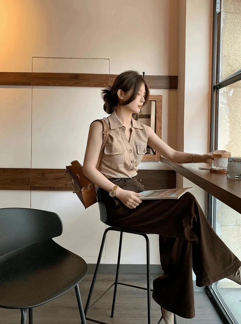 【是张开心】高品质老钱风冷淡盐系穿V领纽扣无袖背心洋气气质套装