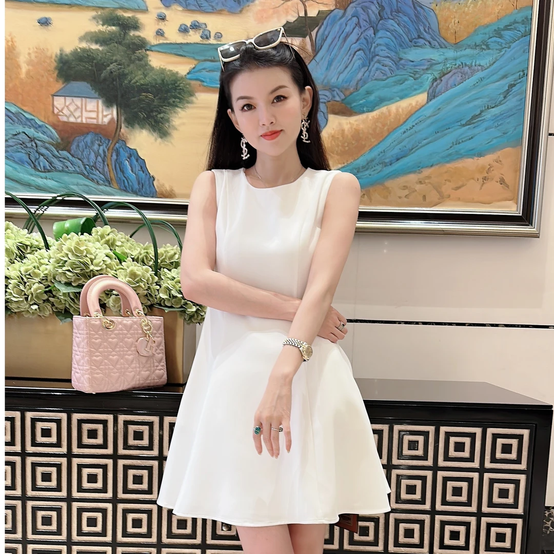 (小赫本)高端定制修身显瘦简约赫本风白色连衣裙大摆短款公主裙
