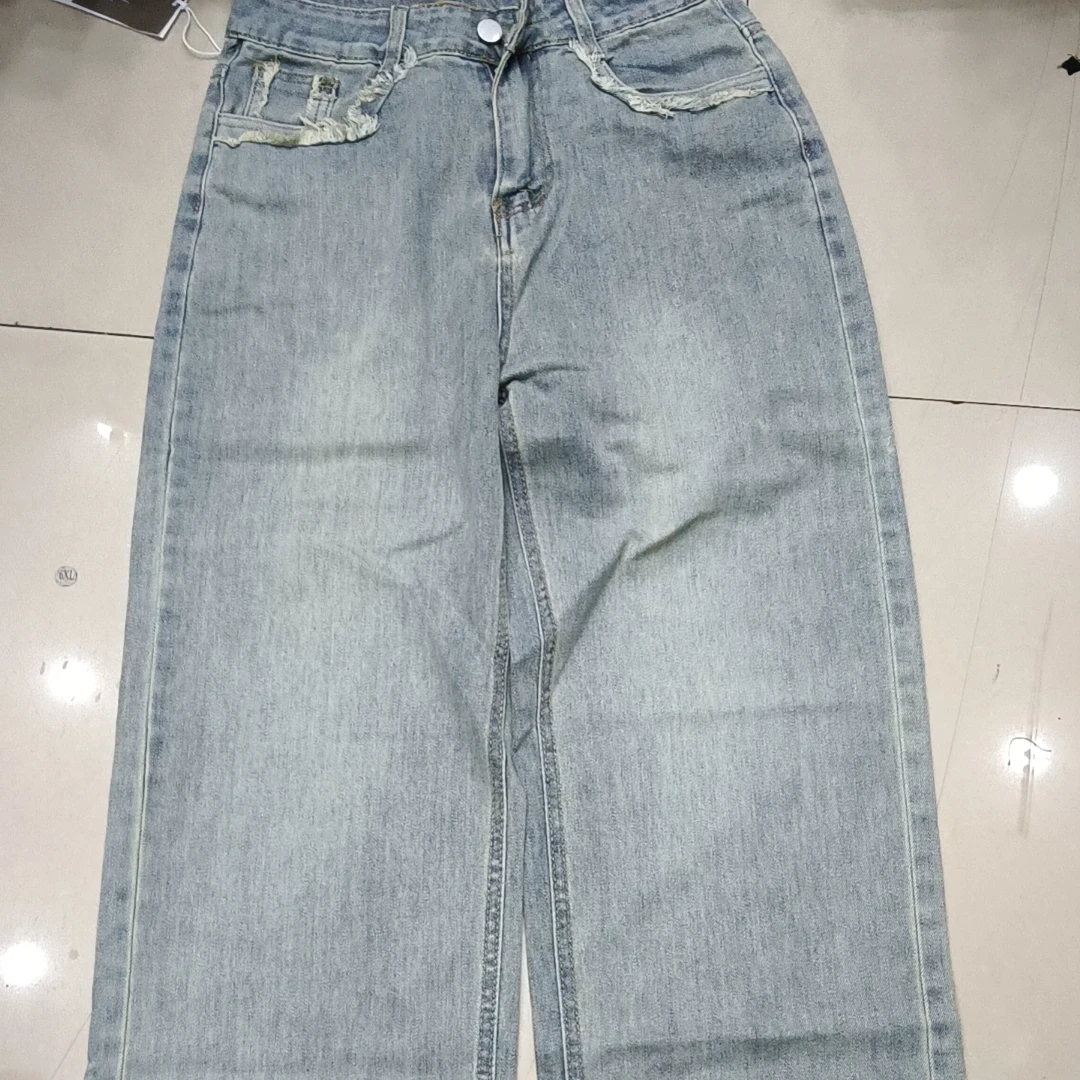 浅色窄版牛仔阔腿裤