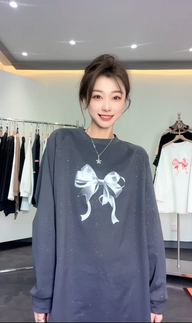 米多多 满天星25春夏新款时尚百搭宽松ins蝴蝶印花重工长袖T5808