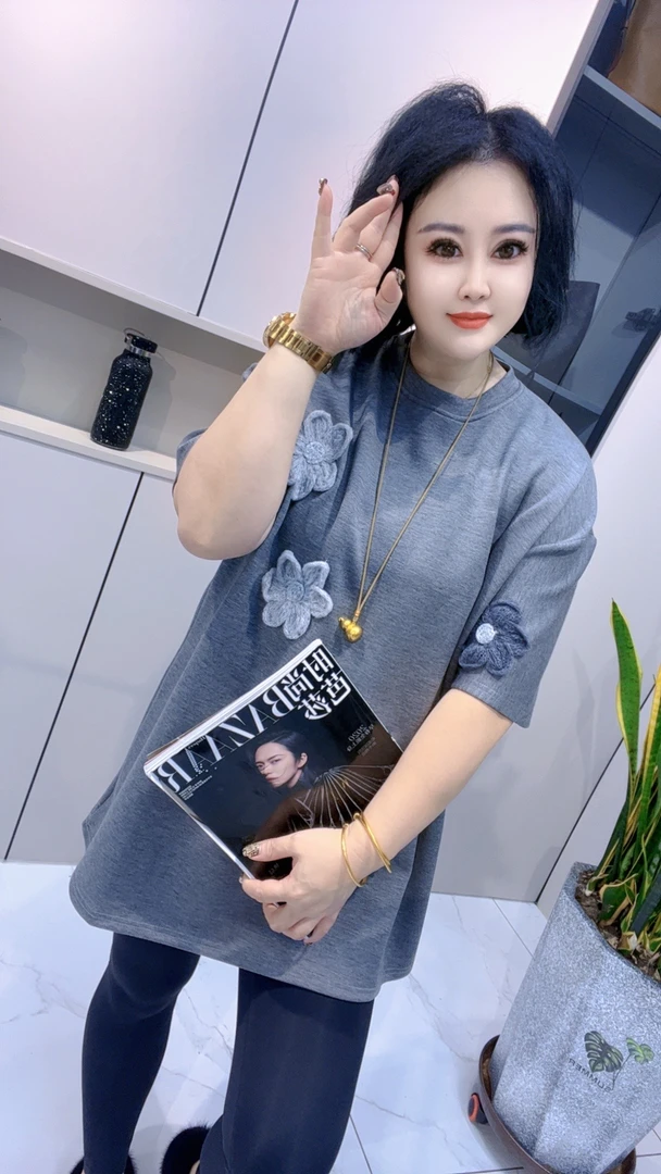 【娟姐精选】24218欧货花朵时尚大衫